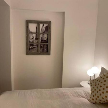 Stylist And Cosy Appartement In Montparnasse Parijs Buitenkant foto
