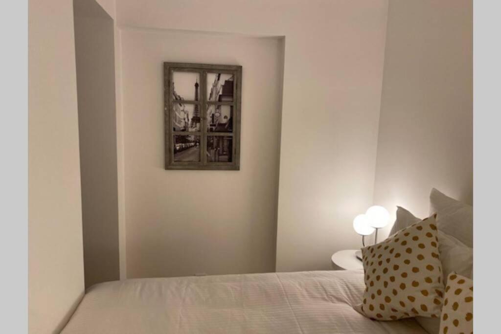 Stylist And Cosy Appartement In Montparnasse Parijs Buitenkant foto