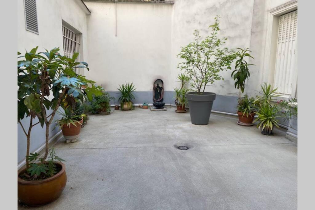 Stylist And Cosy Appartement In Montparnasse Parijs Buitenkant foto