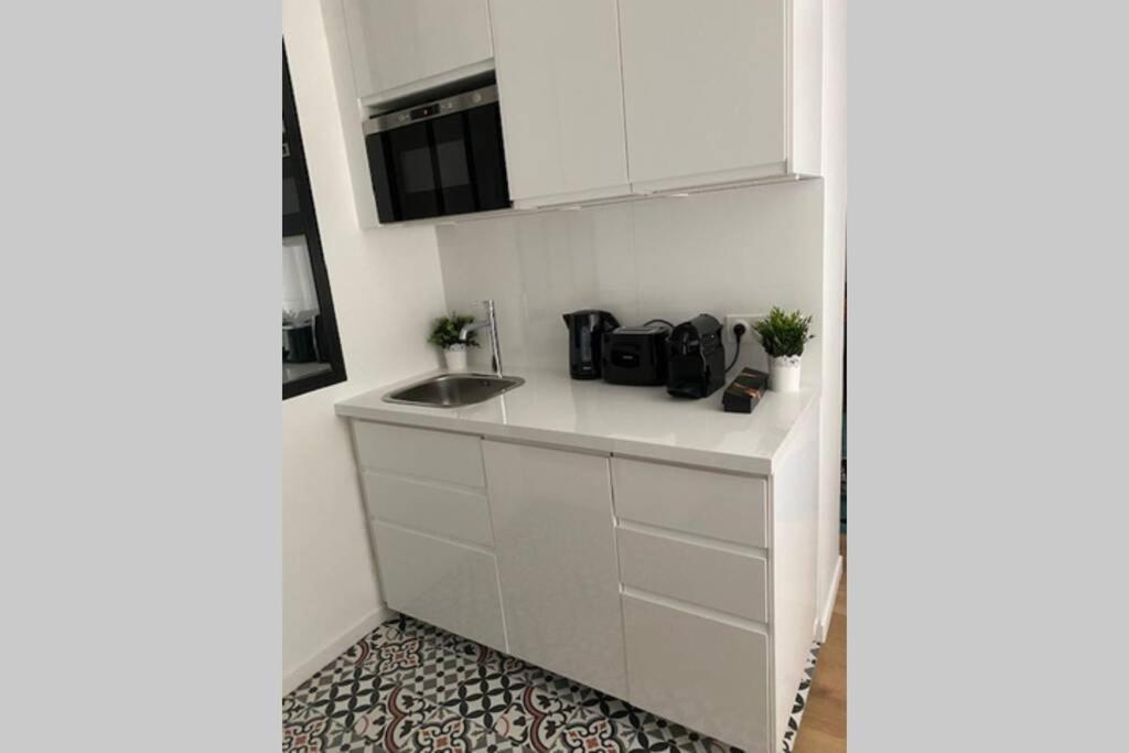 Stylist And Cosy Appartement In Montparnasse Parijs Buitenkant foto