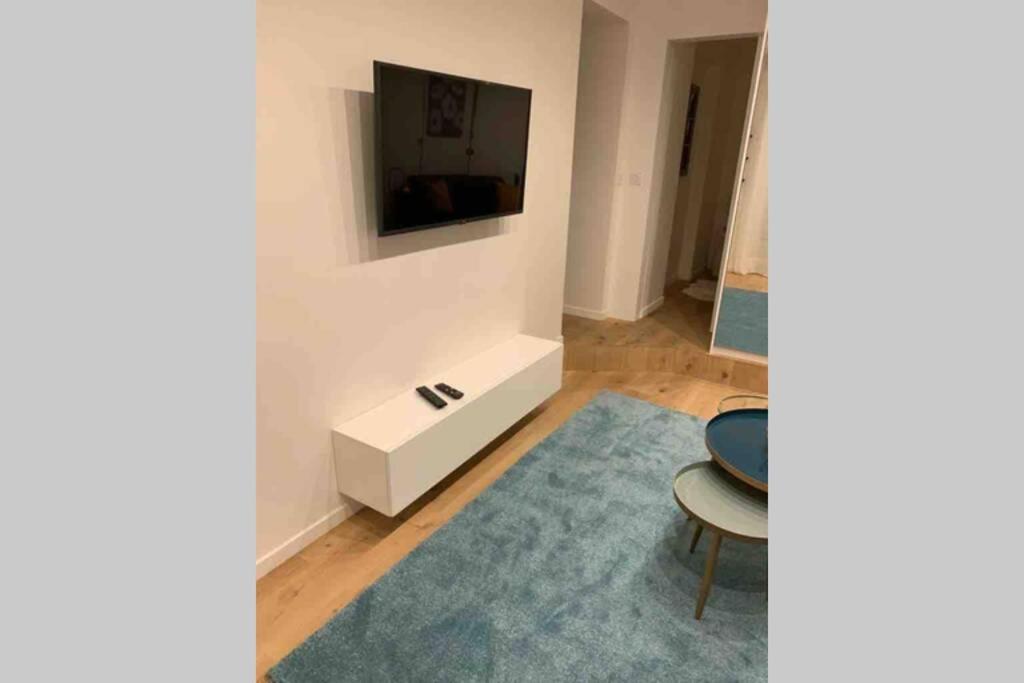 Stylist And Cosy Appartement In Montparnasse Parijs Buitenkant foto